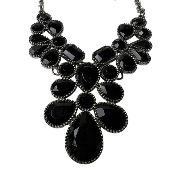 Black Statement Necklace and Earring Set Silver Tone Bold Teardrop Faceted Bold - Picture 3 of 13